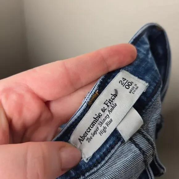 ABERCROMBIE & FITCH The Super Skinny Ankle High Rise Embroidered Size 24/00 - Picture 3 of 10